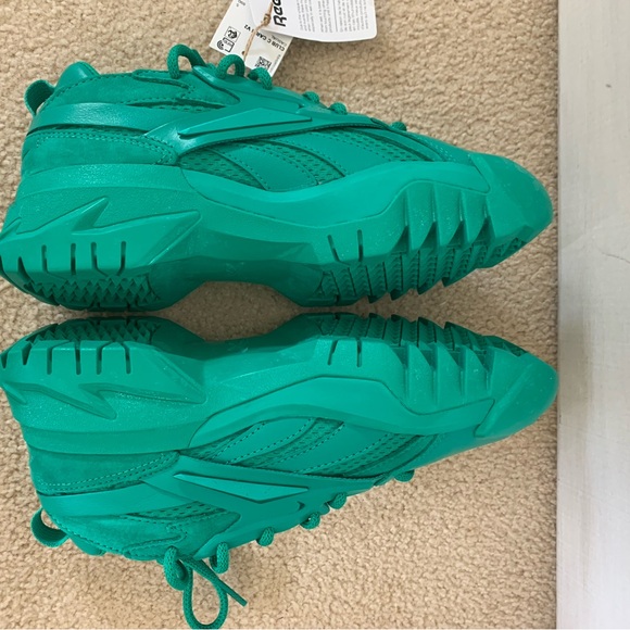 Reebok Club C Cardi B V2 Emerald Green sneakers 7.5 NWT GY7213 - Picture 5 of 9